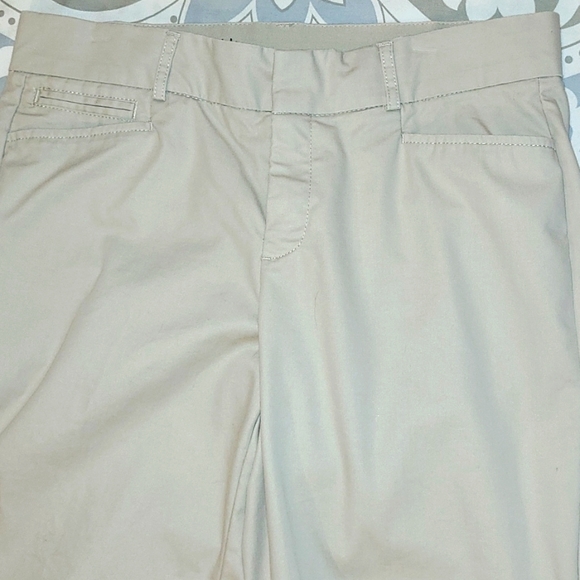 Dockers khakis Size 10 stretch wide leg 5 pocket mid-rise - Picture 2 of 6